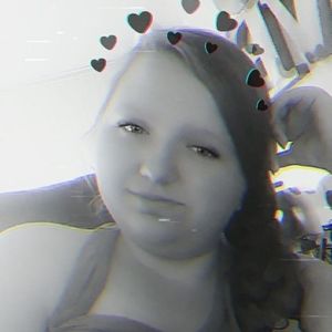 Meet your Posher, Hailey marie